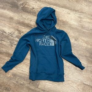 Woman’s north face previously loved hoodie